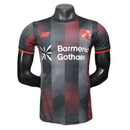 CAMISETA BAYER LEVERKUSEN I 25/26 HOMBRE (VERSIÓN JUGADOR)
