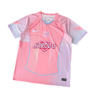 CAMISETA BARCELONA EDICIÓN ESPECIAL KAROL G 25/26 HOMBRE