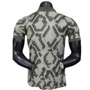 POLO BAYERN MUNICH EDICIÓN ESPECIAL 25/26 HOMBRE (VERSIÓN JUGADOR)