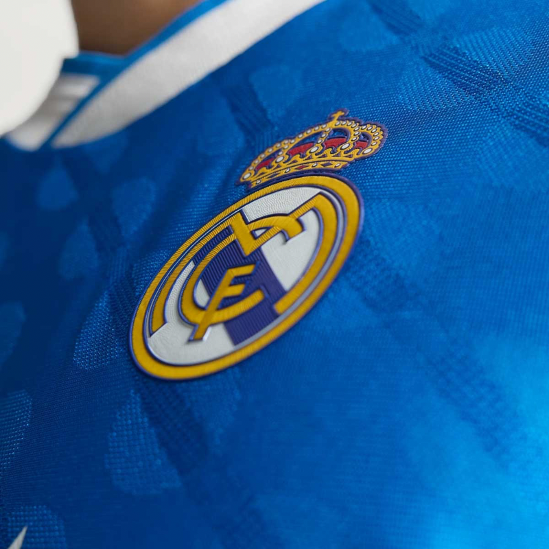 REAL MADRID III 25/26 HOMBRE (VERSIÓN JUGADOR)
