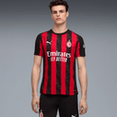 Camiseta hombre AC Milan temporada 2025 2026 primera equipación local versión jugador auténtica rayas rojas y negras calidad 1.1 oficial, AC Milan 2025, Camiseta Milan jugador, Milan Authentic 25/26, Camiseta local Milan, Camiseta barata AC Milan, Calidad 1.1 Milan, Serie A 2026, Tienda Hincha Futbolero, Rossoneri, Bloke Core Italia.