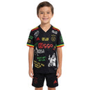Ajax Bob Marley 2026, Conjunto niño Ajax, Camiseta Ajax negra niños, Three Little Birds kit, Ropa oficial Ajax kids, Kit fútbol Bob Marley 25/26, Regalo fútbol infantil Ajax, Equipación Ámsterdam niño, Comprar conjunto barato, Tienda Hincha Futbolero.