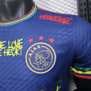 Camiseta hombre Ajax Bob Marley edición especial azul versión jugador temporada 2025 2026 calidad 1.1 oficial, Ajax Bob Marley azul, Camiseta Ajax 2025 jugador, Camiseta Ajax Three Little Birds azul, Camiseta especial Ajax hombre, Calidad 1.1 Ajax, Tienda Hincha Futbolero, Eredivisie 2026, Bloke Core Ajax, Regalo hombre Bob Marley, Jersey Ajax Marley authentic azul.