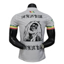 Camiseta hombre Ajax Bob Marley edición especial versión jugador temporada 2025 2026 calidad 1.1 oficial, Ajax Bob Marley 2025, Camiseta Ajax Three Little Birds, Camiseta Ajax jugador, Camiseta especial Ajax negra, Calidad 1.1 Ajax, Tienda Hincha Futbolero, Eredivisie 2026, Bloke Core Ajax, Regalo hombre Bob Marley, Jersey Ajax Marley authentic.