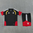 Alemania 2026, Conjunto Alemania negro, Entrenamiento Alemania 26/27, Ropa Alemania barata, Kit Alemania oficial, Calidad 1.1 Alemania, Mundial 2026, Regalo fútbol hombre, Tienda Hincha Futbolero, Germany Black Kit.