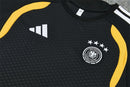 Alemania 2026, Conjunto Alemania negro, Entrenamiento Alemania 26/27, Ropa Alemania barata, Kit Alemania oficial, Calidad 1.1 Alemania, Mundial 2026, Regalo fútbol hombre, Tienda Hincha Futbolero, Germany Black Kit.