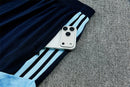 Conjunto hombre entrenamiento Selección Argentina temporada 2026 2027 camiseta y pantalón corto azul marino oficial 3 estrellas fútbol técnica transpirable mundial navy.