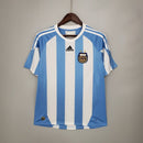 Camiseta oficial de la selección de Argentina primera equipación temporada 2010 2011 retro para hombre de Tienda Hincha Futbolero, Camiseta Argentina retro, Argentina 10/11, Ropa Argentina vintage, Comprar camiseta Argentina antigua, Albiceleste, AFA, Camisetas fútbol retro, Retro Argentina 2010, Colección selección argentina.