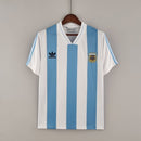 Camiseta oficial de la selección de Argentina primera equipación temporada 1993 1994 retro para hombre de Tienda Hincha Futbolero, Camiseta Argentina retro, Argentina 93/94, Ropa Argentina vintage, Comprar camiseta Argentina antigua, Albiceleste, AFA, Camisetas fútbol retro, Retro Argentina 1994, Colección selección argentina, Copa América 93.