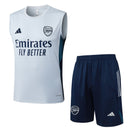 Arsenal 2025, Conjunto Arsenal 25/26, Entrenamiento Arsenal sin mangas, Ropa Arsenal blanca y azul, Kit entrenamiento Gunners, Camiseta regata Arsenal, Calidad 1.1 Arsenal, Nueva colección 2025, Regalo fútbol hombre, Tienda Hincha Futbolero.