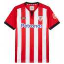 ATHLETIC BILBAO I 2011/12 HOMBRE (RETRO) -Athletic Bilbao, Athletic Club, San Mamés, Marcelo Bielsa, Los Leones, Bilbainos, Rojiblancos, Retro, Vintage, Camiseta Clásica, 2011, 2012, Primera Equipación, Home Kit, Roja y Blanca, Hombre, Men, Camiseta de Hombre, Tienda Hincha Futbolero, Fútbol Español, La Liga