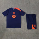 Conjunto hombre FC Barcelona entrenamiento 2025 2026 camiseta azul marino detalles naranja y pantalón corto oficial fútbol culé 25/26 transpirable pro.