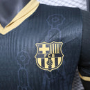 Camiseta hombre FC Barcelona temporada 2025 2026 edición especial negra y dorado versión jugador auténtica calidad 1.1 oficial, Barcelona 2025, Camiseta Barça negra dorado, Barça edición especial 25/26, Camiseta Barcelona jugador, Camiseta barata Barça, Calidad 1.1 Barcelona, Barcelona Gold Edition, Tienda Hincha Futbolero, Estilo Culé, Bloke Core Lujo.