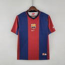 Camiseta oficial del FC Barcelona primera equipación centenario temporada 1998 1999 retro para hombre de Tienda Hincha Futbolero, Camiseta Barcelona retro, Barça 98/99, Camiseta Centenario Barça, Ropa Barcelona vintage, Comprar camiseta Barcelona antigua, Rivaldo, Culés, Blaugrana, Camisetas fútbol retro, Retro Barcelona 1999, Colección Barça, Fútbol años 90.