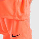 FC Barcelona 2026, Conjunto Barça infantil naranja, Equipación niños Barcelona III, Camiseta Barça niño 2026 naranja, Kit de fútbol junior Total 90, Regalo fútbol niños Barça, Ropa oficial FC Barcelona, Pantalón corto niño Barcelona, Comprar conjunto infantil barato, Tienda Hincha Futbolero.