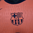 Camiseta hombre FC Barcelona tercera equipación 2025 2026 versión jugador ajuste atlético escudo termosellado detalles técnicos premium alternativa culé.