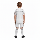 Conjunto infantil Bayern Munich 2025 2026 segunda equipación camiseta y pantalón calidad 1.1 oficial, Bayern Munich infantil 25/26, Conjunto niño Bayern visitante, Ropa Bayern Munich niños 2026, Equipación Bayern junior 25/26, Calidad 1.1 infantil, Tienda Hincha Futbolero, Regalo niño fútbol Bayern, Camiseta segunda equipación Bayern niño, Bayern Kids 2025 Away.