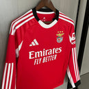 Benfica 2026, Camiseta Benfica manga larga, Ropa oficial SL Benfica, Camiseta Benfica 25/26 roja, Jersey Benfica oficial, Regalo fútbol hombre Lisboa, Camiseta roja manga larga, Equipación Águias 2026, Benfica lifestyle kit, Comprar camiseta Benfica barata.