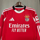 Benfica 2026, Camiseta Benfica manga larga, Ropa oficial SL Benfica, Camiseta Benfica 25/26 roja, Jersey Benfica oficial, Regalo fútbol hombre Lisboa, Camiseta roja manga larga, Equipación Águias 2026, Benfica lifestyle kit, Comprar camiseta Benfica barata.