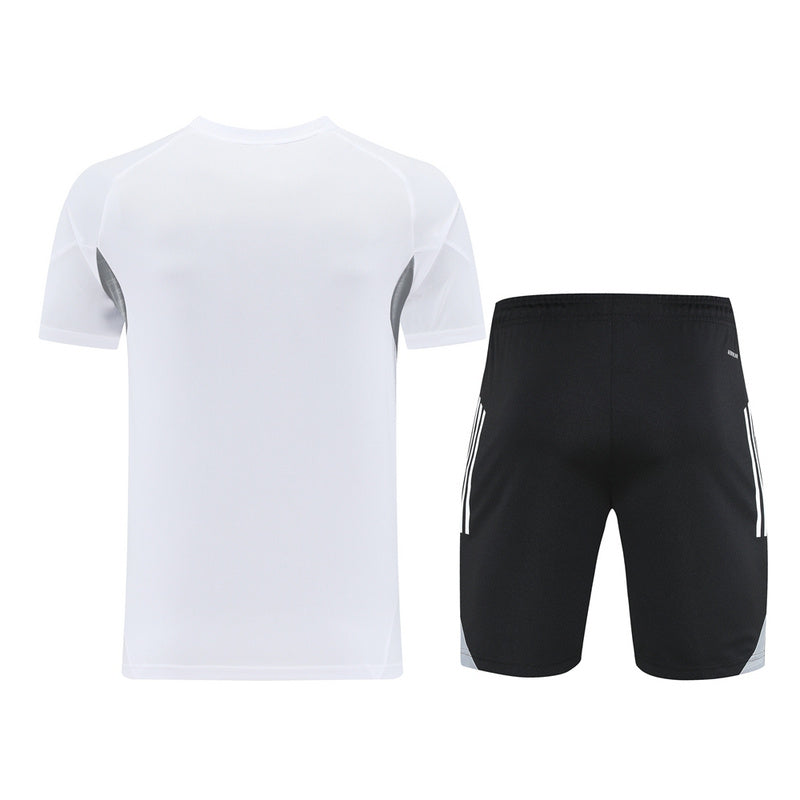 Camiseta y Pantalón Corto Adidas