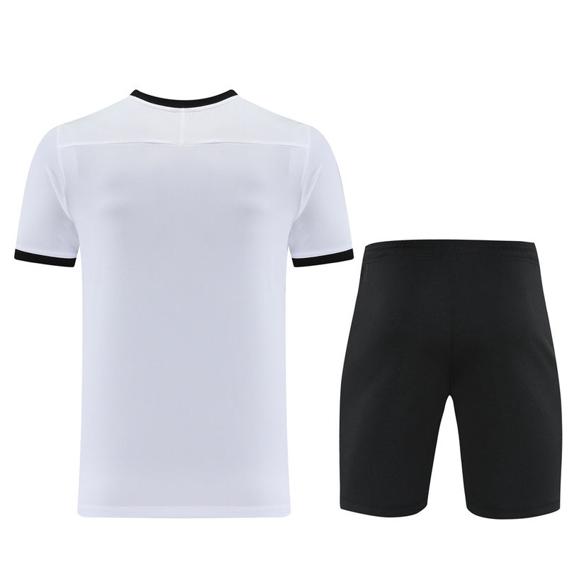 Camiseta y Pantalón Corto Nike