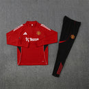 CONJUNTO LARGO MANCHESTER UNITED ENTRENAMIENTO 25/26 HOMBRE