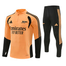 Chándal Arsenal 26/27 Sudadera Naranja y Pantalón Negro