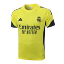 Conjunto Real Madrid 25/26 Camiseta Amarilla y Pantalón Gris