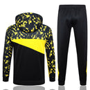 CHAQUETA Y PANTALÓN DEL BORUSSIA DORTMUND 24/25 HOMBRE