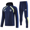 CHÁNDAL BOCA JUNIORS CON CHAQUETA CORTAVIENTO Y PANTALÓN 25/26 HOMBRE