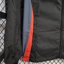 CHAQUETA CORTAVIENTO MANCHESTER UNITED 25/26