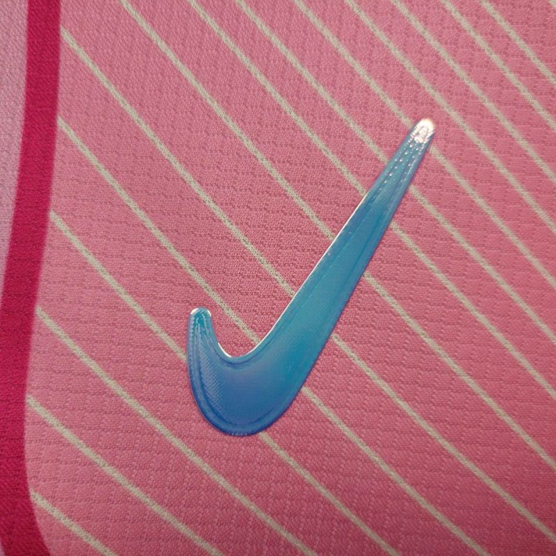 BARCELONA EDICIÓN ESPECIAL ROSA 25/26 MUJER