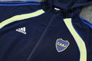 CHÁNDAL BOCA JUNIORS CON CHAQUETA CORTAVIENTO Y PANTALÓN 25/26 HOMBRE