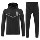 CHÁNDAL INTER DE MILAN CON CHAQUETA CORTAVIENTO Y PANTALÓN 25/26 HOMBRE