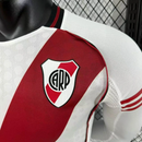 CAMISETA RIVER PLATE I 25/26 HOMBRE (VERSIÓN JUGADOR) MANGA LARGA