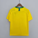 Camiseta hombre selección de Brasil mundial 2018 primera equipación amarilla retro calidad 1.1 premium canarinha Tienda Hincha Futbolero. Brasil 2018, Camiseta Brasil amarilla, Ropa Brasil retro, Camiseta Brasil 2018 local, Calidad 1.1 Brasil, Neymar Brasil 2018, Tienda Hincha Futbolero, Brazil Home Jersey 2018.