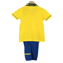 Conjunto infantil retro selección Brasil 1994 primera equipación amarilla y azul calidad 1.1 premium época Romario Bebeto tetracampeón oficial, Brasil infantil retro, Conjunto niño Brasil 1994 amarillo, Ropa selección Brasil niños retro, Equipación Brasil junior 94, Calidad 1.1 infantil, Tienda Hincha Futbolero, Regalo niño Brasil fútbol, Camiseta amarilla Brasil niño retro, Brazil Kids Retro 1994 Kit.