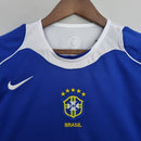Camiseta oficial de la selección de Brasil segunda equipación temporada 2004 2006 color azul retro para hombre de Tienda Hincha Futbolero, Camiseta Brasil retro, Brasil 2004, Ropa Brasil vintage, Comprar camiseta Brasil azul, Canarinha, Camisetas fútbol retro, Retro Brasil 2006, Jogo Bonito, Colección selección brasileña.