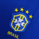 Camiseta hombre selección de Brasil mundial 1998 segunda equipación azul retro calidad 1.1 premium Ronaldo Rivaldo Tienda Hincha Futbolero. Brasil 1998, Camiseta Brasil azul, Ropa Brasil retro, Camiseta Brasil 98 azul, Calidad 1.1 Brasil, Ronaldo Nazario Jersey, Tienda Hincha Futbolero, Brazil Retro Jersey 1998.