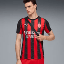 AC Milan 2025, Camiseta Milan local, AC Milan 25/26 Home, Ropa Milan oficial, Camiseta fútbol Italia, Calidad 1.1 Milan, Nueva colección 2025, Regalo fútbol hombre, Tienda Hincha Futbolero, Rossoneri.