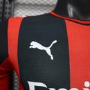 AC Milan, Milan, Rossoneri, San Siro, Serie A, Primera Equipación, Manga Larga, Versión Jugador, Match Version, Camiseta Rojinegra, AC Milan 26/27, Tienda Hincha Futbolero, Fútbol Italiano, Coleccionismo, Ropa Exclusiva oficial