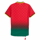 Camiseta hombre AC Milan x Off-White temporada 2025 2026 edición especial colaboración color rojo diseño urbano calidad 1.1 oficial, AC Milan Off-White, Camiseta Milan especial, Off-White fútbol 2025, Camiseta roja Milan, Camiseta barata Milan, Calidad 1.1 Milan, Milan x Off-White 25/26, Tienda Hincha Futbolero, Rossonero Luxury, Bloke Core Milán.