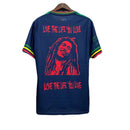 Camiseta hombre Ajax Bob Marley edición especial azul marino temporada 2025 2026 calidad 1.1oficial, Ajax Bob Marley azul marino, Camiseta Ajax 2025, Camiseta Ajax Three Little Birds, Camiseta especial Ajax hombre, Calidad 1.1 Ajax, Tienda Hincha Futbolero, Eredivisie 2026, Bloke Core Ajax, Regalo hombre Bob Marley, Jersey Ajax Marley navy.