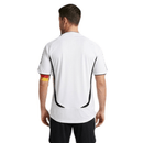 Alemania 2006 retro, Camiseta Alemania 2007, Jersey Alemania vintage, Alemania 06/07 blanca, Camiseta Ballack Alemania retro, Ropa clásica fútbol alemán, Regalo coleccionista alemán, Camiseta mundial 2006 Alemania, Tienda Hincha Futbolero.