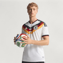 Camiseta Alemania primera equipación 2026 2027 versión jugador blanco authentic 1.1 premium Tienda Hincha Futbolero Germany Home Jersey Slim Fit, Camiseta Alemania 2026, Germany Authentic Jersey, Camiseta Alemania jugador, Die Mannschaft 26/27, Comprar camiseta Alemania profesional, Equipación Alemania 2026 hombre, Calidad 1.1 jugador, DFB Shop España, Camiseta blanca Alemania.