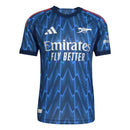 Camiseta hombre Arsenal FC temporada 2025 2026 segunda equipación visitante versión jugador auténtica tejido técnico calidad 1.1 oficial, Arsenal 2025, Camiseta Arsenal jugador, Arsenal Away Authentic 25/26, Camiseta visitante Arsenal, Camiseta barata Arsenal, Calidad 1.1 Arsenal, Premier League 2026, Tienda Hincha Futbolero, Gunners, Bloke Core London.