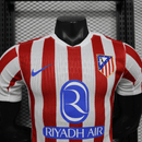 Camiseta hombre Atlético de Madrid temporada 2025 2026 primera equipación rojiblanca versión jugador auténtica tejido técnico calidad 1.1 oficial, Atlético de Madrid 2025, Camiseta Atleti jugador, Atlético Madrid Authentic 25/26, Camiseta rojiblanca Atleti, Camiseta barata Atlético Madrid, Calidad 1.1 Atleti, La Liga 2026, Tienda Hincha Futbolero, Colchoneros, Bloke Core Atleti.