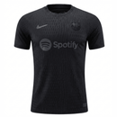Camiseta Barcelona Negra 26/27 Versión Jugador - FC Barcelona, Barcelona, Barça, Camp Nou, Blaugranas, Culés, Versión Jugador, Player Issue, Authentic, Negra, Black, Alternativa, Away Kit, Third Kit, Hombre, Men, Camiseta de Jugador, Barcelona 26/27, Tienda Hincha Futbolero, Fútbol Español, nueva camiseta barca negra oficial la liga