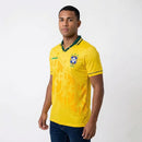 Camiseta oficial de la selección de Brasil primera equipación temporada 1994 retro para hombre de Tienda Hincha Futbolero, Camiseta Brasil retro, Brasil 1994, Ropa Brasil vintage, Comprar camiseta Brasil antigua, Canarinha, CBF, Camisetas fútbol retro, Retro Brasil 94, Colección selección brasileña, Tetracampeón.
