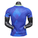 Camiseta hombre Selección Brasil temporada 2025 2026 segunda equipación azul versión jugador auténtica con gráficos exclusivos calidad 1.1 oficial, Brasil 2025, Camiseta Brasil azul, Brasil Away Authentic 25/26, Camiseta visitante Brasil, Camiseta barata Brasil, Calidad 1.1 Brasil, Copa del Mundo 2026, Tienda Hincha Futbolero, Joga Bonito, Bloke Core Azul.